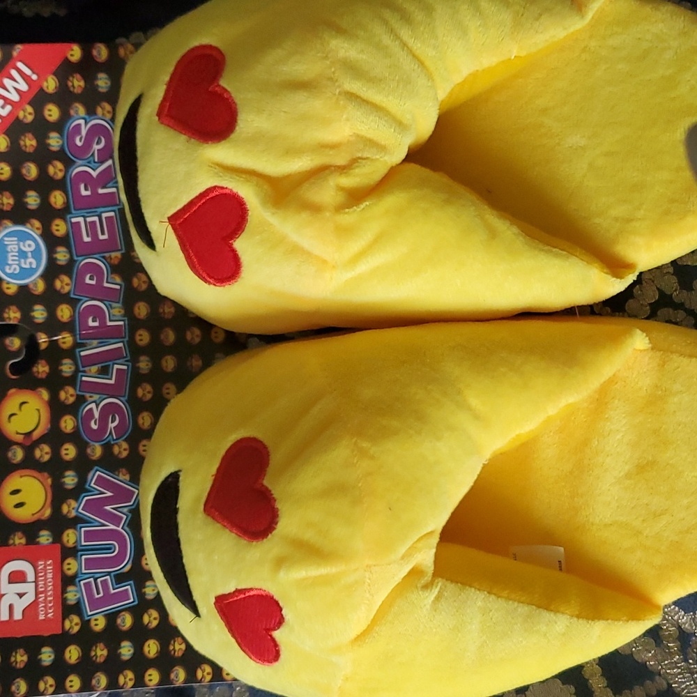 Soft Plush Emoji Slippers 🤪